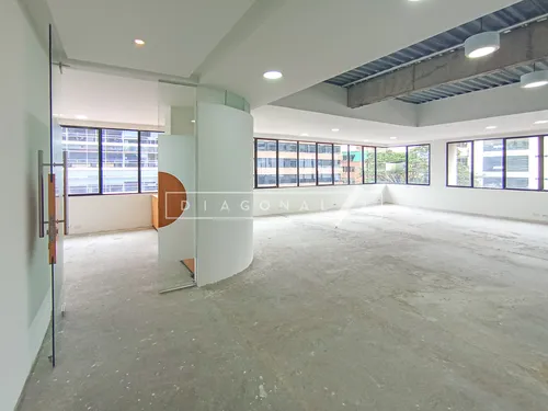 Oficina En Arriendo En Chicó Norte Ii