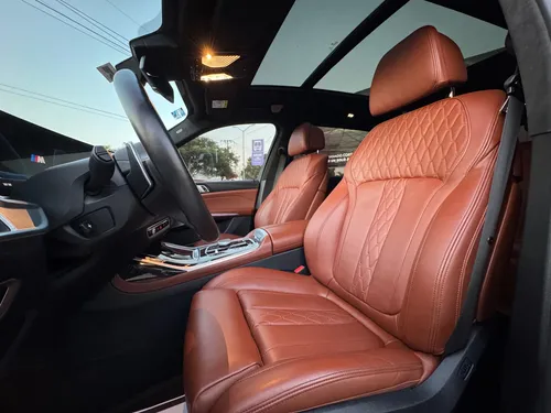 BMW X7 4.4 V8 M60I