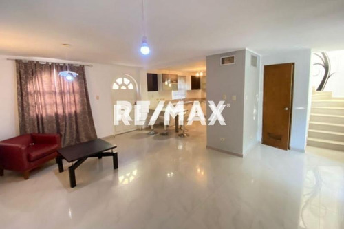 Imagen 11 de 13 de Townhouse En Venta Villa Costa Rosmini I Mdm 169916