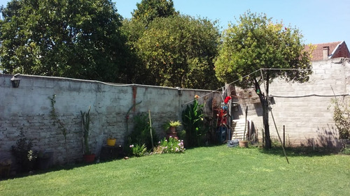 Imagen 4 de 5 de Excelente Casa Impecable Estado Sobre Lote 10 X 30m..libre Parquizado 10 X 13.50m