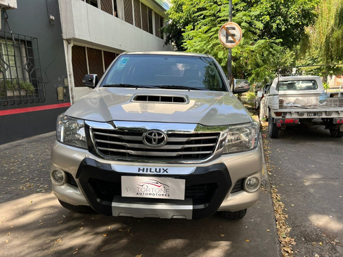 Imagen 10 de 21 de Toyota Hilux 4x2 C/d Srv 3.0 Tdi C/cue