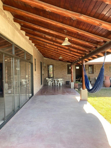 Imagen 2 de 30 de Playas De Oro - Casa De Dos Dormitorios - Villa Carlos Paz