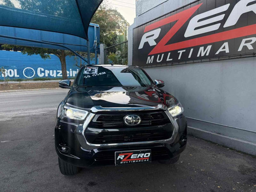 Toyota Hilux 2.8 D-4D TURBO DIESEL CD SRX 4X4 AUTOMÁTICO