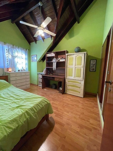 Imagen 10 de 14 de Chalet De 6 Ambientes En Venta - Castelar Norte