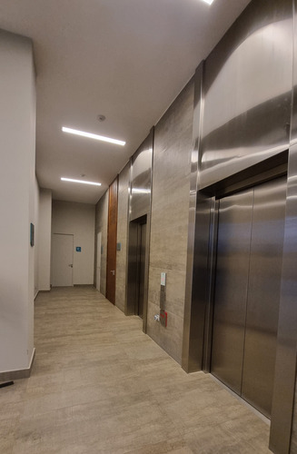 Oficina En Barrio Empresarial De Machali
