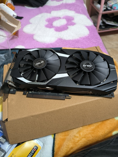 Tarjeta De Video Rx 590 Gme Asus