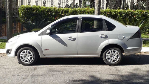Ford Fiesta Sedan 1.6 Class 4 Portas