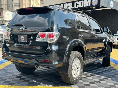 Toyota Fortuner Sr