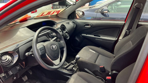 Imagen 7 de 8 de Toyota Etios X 1.5 2019