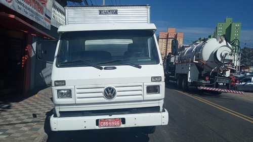 Caminhão Volks 7-100