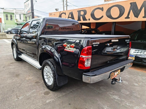 Imagem 4 de 15 de Hilux Cabine Dupla Srv 3.0 4x4 Automática