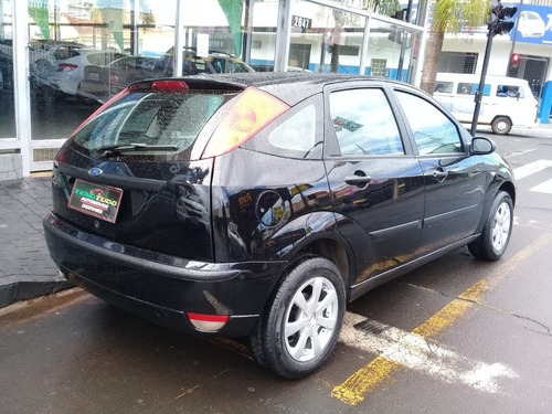 Ford Focus 1.6 Preto 2006