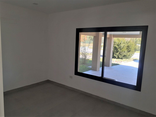 Imagen 15 de 30 de Venta Casa Quinta Lujan Del Sol Impecable Permuta