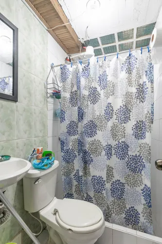Casa En Venta En La Candelaria. Cod V13396