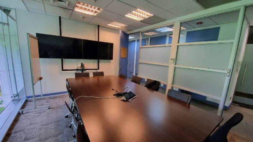 Imagen 4 de 14 de Moderna Oficina Habilitada, Nueva Las Condes, 228.65 M2