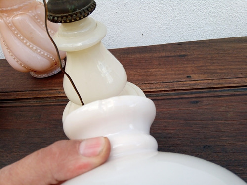 Imagen 7 de 8 de Lámpara De Mesa Opalina Blanca Pantalla Vidrio De Leche