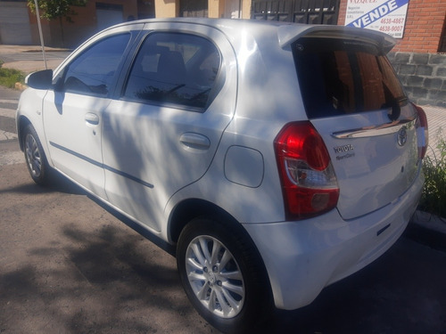 Toyota Etios 1.5 Sedan Xls 2014
