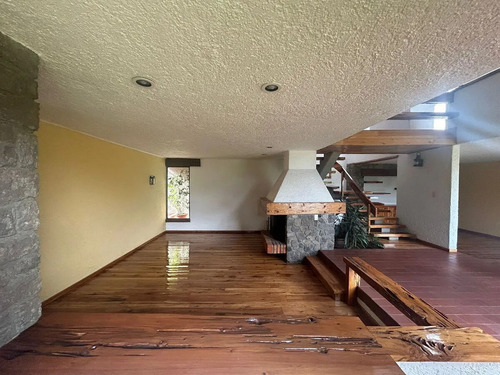Lomas De Tecamachalco, Espectacular Residencia Estilo Cantábrico Precioso Jardín