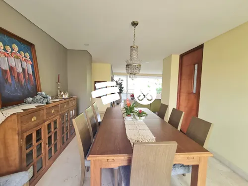 Apartamento Muy Amplio Y Con La Mejor Ubicación En La Milla De Oro De El Poblado