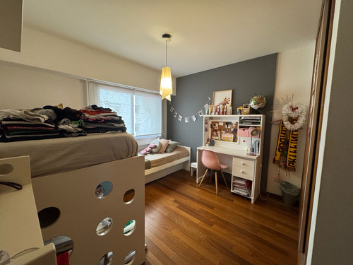 Venta - Departamento De Tres Dormitorios Con Balcón Y Cochera En Centro Río, Rosario