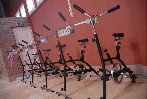 Imagen 26 de 30 de Inmueble Comercial De 1060 M2 Cub. - Consultorios - Gym - Pileta - Cocheras