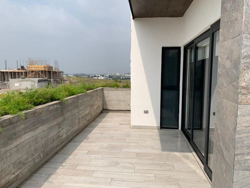 Residencia En Venta En Punta Tiburón Marina & Golf En La Riviera Veracruzana, 4 Recámaras Cada Una Con Baño, Alberca, Cuarto De Servicio