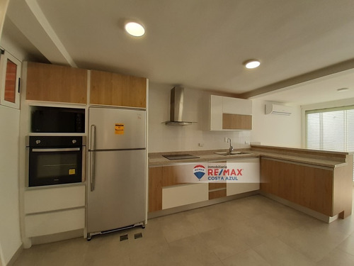 Imagen 2 de 20 de En Venta Town House Remodelado A Estrenar En Playuela, Tucacas.