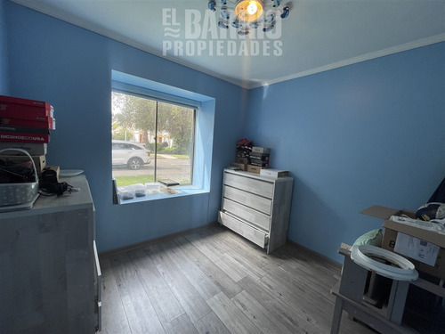 Casa En Venta De 3 Dorm. En Chicureo