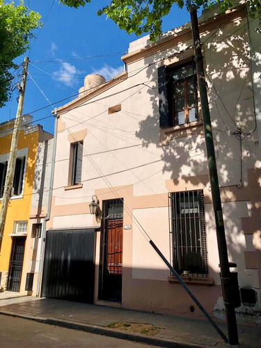 Casa En Venta En Liniers