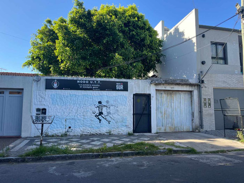 Excelente Lote De 325 M2. En R. De Escalada