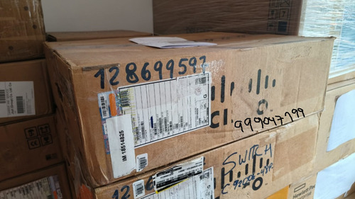 Switch Cisco C9200l-48p-4x-e 9200l 48 Puertos Poe+, 4 X 10 G