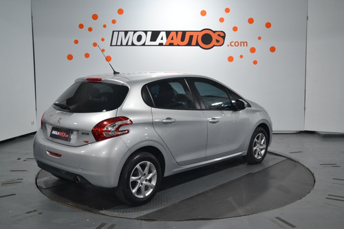 Peugeot 208 1.5 Allure Touchscreem M/t 2015 -imolaautos-
