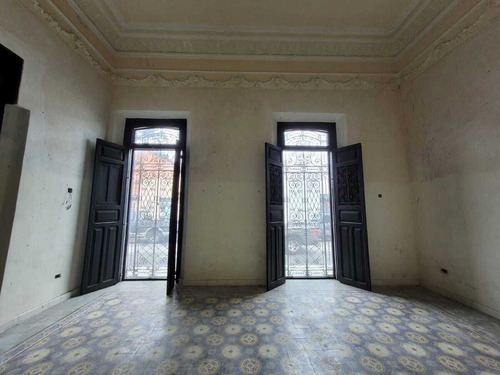 Casona Colonial A Dos Cuadras Del Parque De La Mejorada