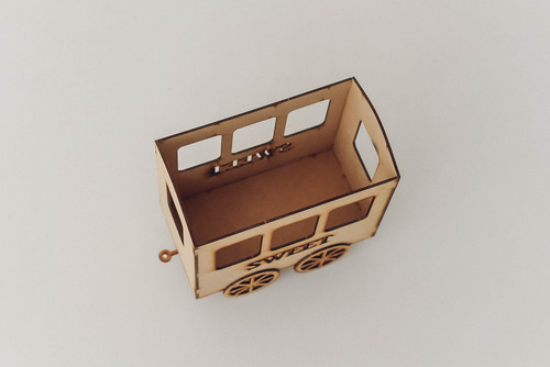 Tren 1 Locomotora Y 4 Vagones Mdf 3mm