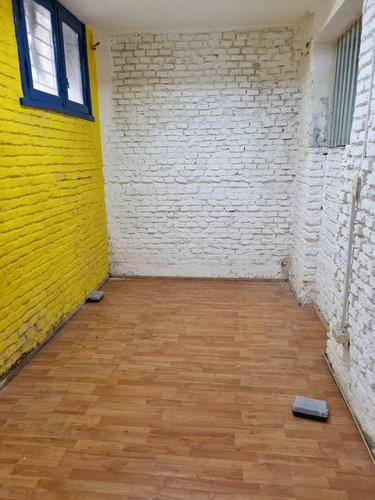Imagen 10 de 23 de Casa -casa, Próximo 18 De Julio Y Tacuarembó, 248 M2 !!