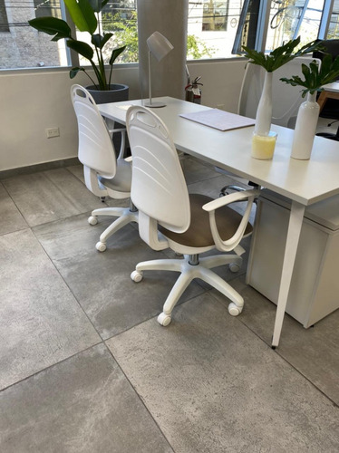 Imagen 8 de 9 de Silla Blanca Diva De Escritorio Ofice Neumática Tela Beige