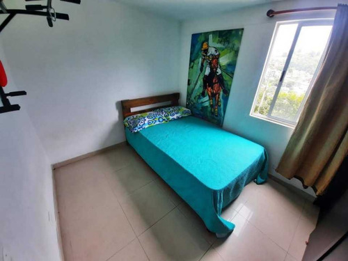 Imagen 6 de 12 de Venta Apto Sector Loma De Los Bernal