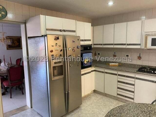 Se Vende Casa En Colinas De Bello Monte Mls #24-1232