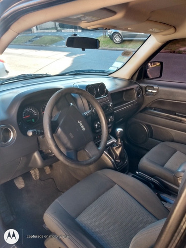Imagen 8 de 15 de Jeep Patriot 2.4 Nafta 4x4 Todo Terreno .