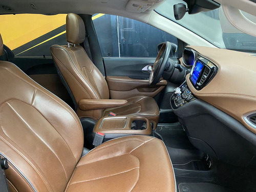 Chrysler Pacifica 2017