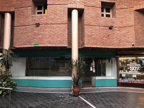 Imagen 2 de 3 de Local Galeria Cervante Mejor Ubicación