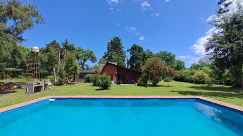 Casa En Venta - 2 Dormitorios 1 Baño - Cochera - 2470mts2 - Comarca Del Sol, Exaltación De La Cruz
