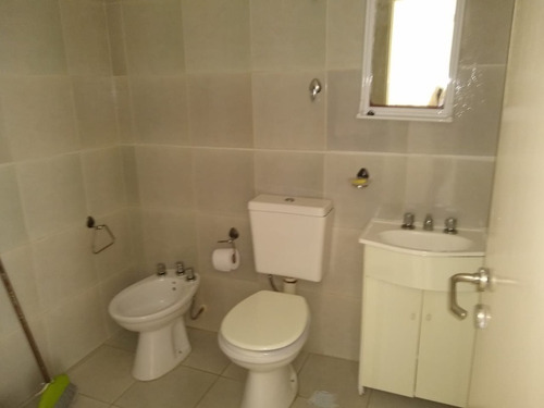 Imagen 9 de 14 de Departamento En Venta En Moron Centro