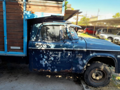 Dodge 200 Perkin 4 Diesel Modelo 77