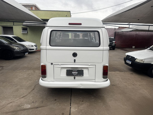 Volkswagen Kombi 1.4 FLEX STD 9 LUGARES