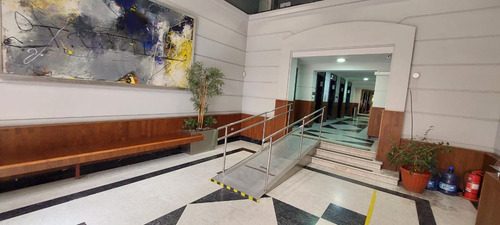 Preciosa Oficina De 42 Planta Libre, Metro P. De Valdivia