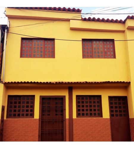 Imagen 1 de 9 de Alquilo Local Comercial En Av Cuatricentenaria