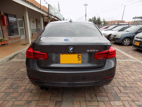 Bmw Serie 3 330e 2.0cc At Aa