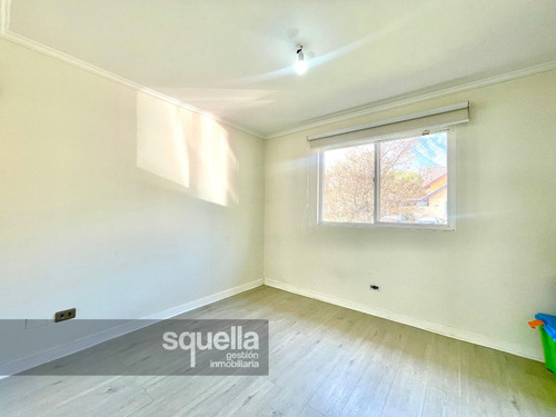 Casa Condominio Arriendo - 6d+4b, Salita, Quincho Y Piscina