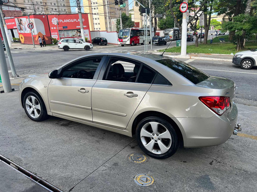 Imagem 6 de 11 de Chevrolet Cruze 2012 1.8 Lt Ecotec 6 Aut. 4p